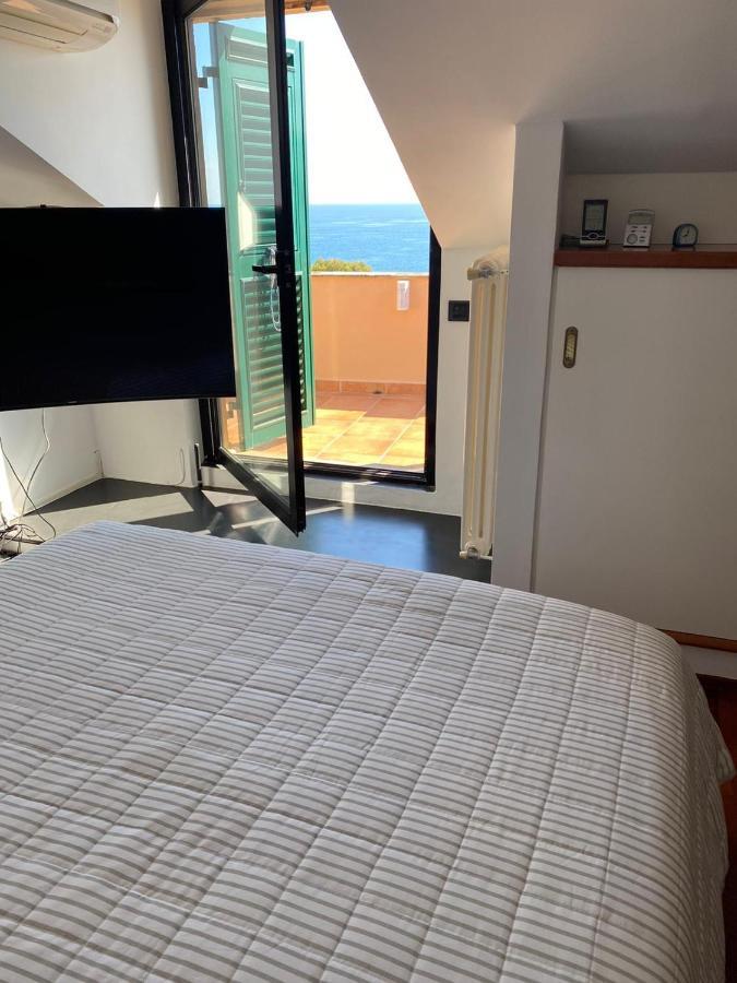 Welcome Riviera - Attico San Faustino 165 Mq Piu 110 Mq Di Terrazza- In Villa 700 ,Vista Mare Strepitosa-100 M Dalla Spiaggia-Parking Esclusivo Rapallo Dış mekan fotoğraf