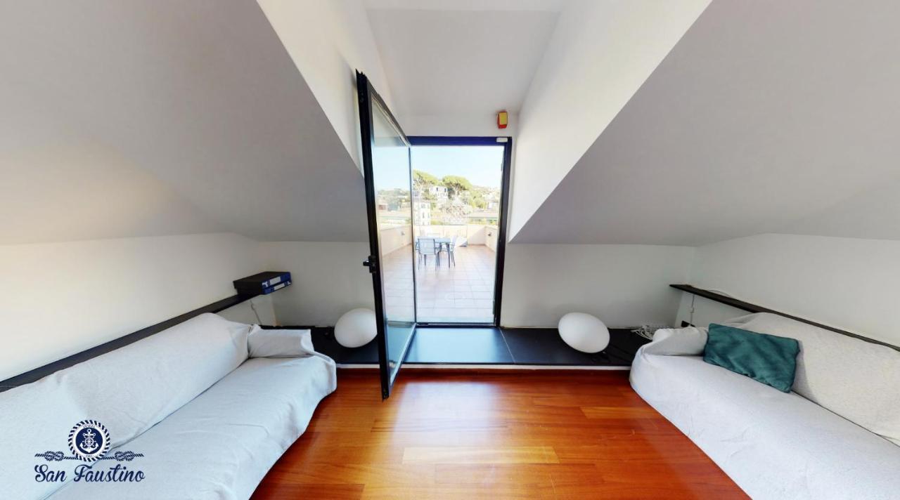 Welcome Riviera - Attico San Faustino 165 Mq Piu 110 Mq Di Terrazza- In Villa 700 ,Vista Mare Strepitosa-100 M Dalla Spiaggia-Parking Esclusivo Rapallo Dış mekan fotoğraf