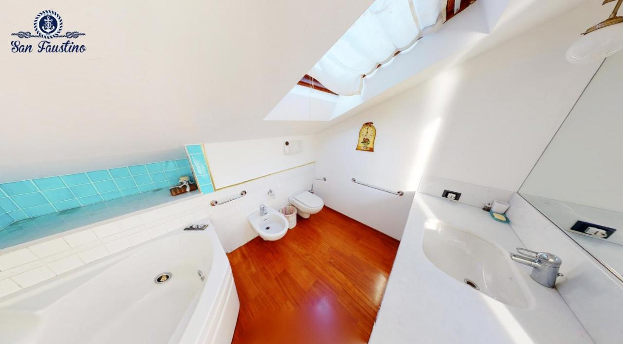 Welcome Riviera - Attico San Faustino 165 Mq Piu 110 Mq Di Terrazza- In Villa 700 ,Vista Mare Strepitosa-100 M Dalla Spiaggia-Parking Esclusivo Rapallo Dış mekan fotoğraf