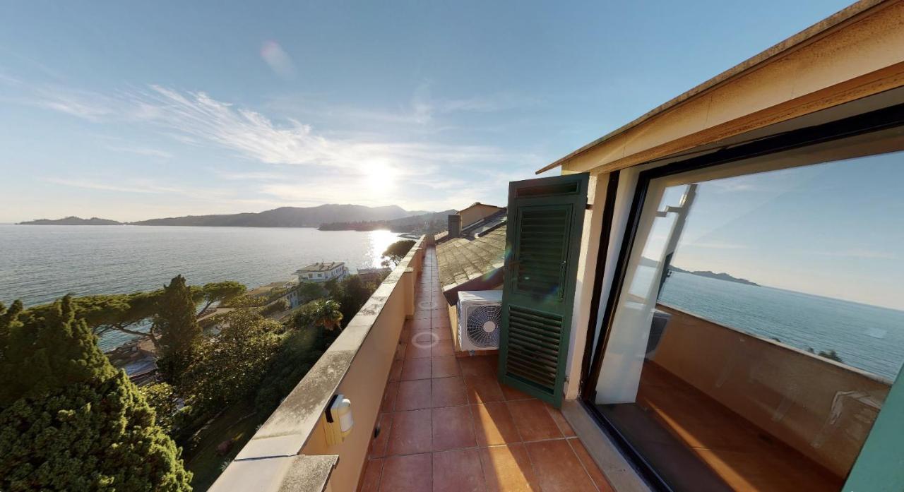 Welcome Riviera - Attico San Faustino 165 Mq Piu 110 Mq Di Terrazza- In Villa 700 ,Vista Mare Strepitosa-100 M Dalla Spiaggia-Parking Esclusivo Rapallo Dış mekan fotoğraf