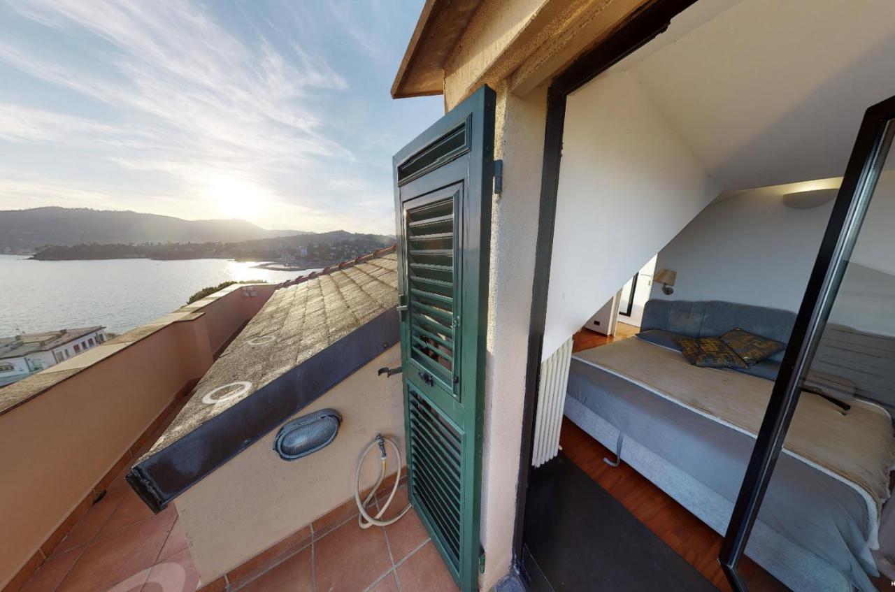 Welcome Riviera - Attico San Faustino 165 Mq Piu 110 Mq Di Terrazza- In Villa 700 ,Vista Mare Strepitosa-100 M Dalla Spiaggia-Parking Esclusivo Rapallo Dış mekan fotoğraf